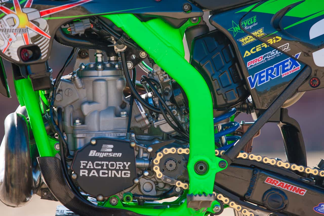 Watchful Aftensmad Konfrontere TWO-STROKE TUESDAY: THE WORST KAWASAKI IN HISTORY? THE 2006 KX250 -  Motocross Action Magazine