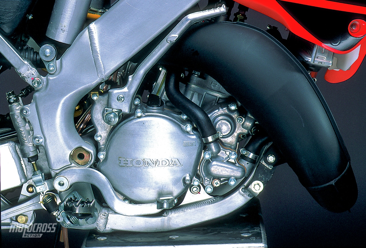 2001 Honda CR125 moottori