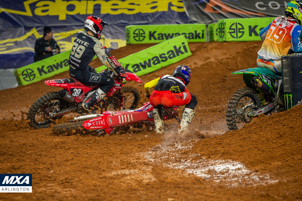 CRASHES & TAKE-OUTS, NO ONE IS SAFE // ARLINGTON SUPERCROSS THE ...