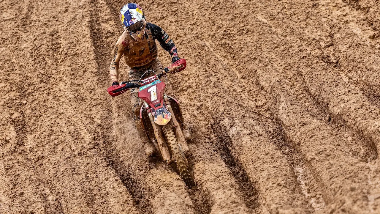 GRAND PRIX OF PORTUGAL: THE STARS DON’T SHINE IN THE MUD OF PORTUGAL
