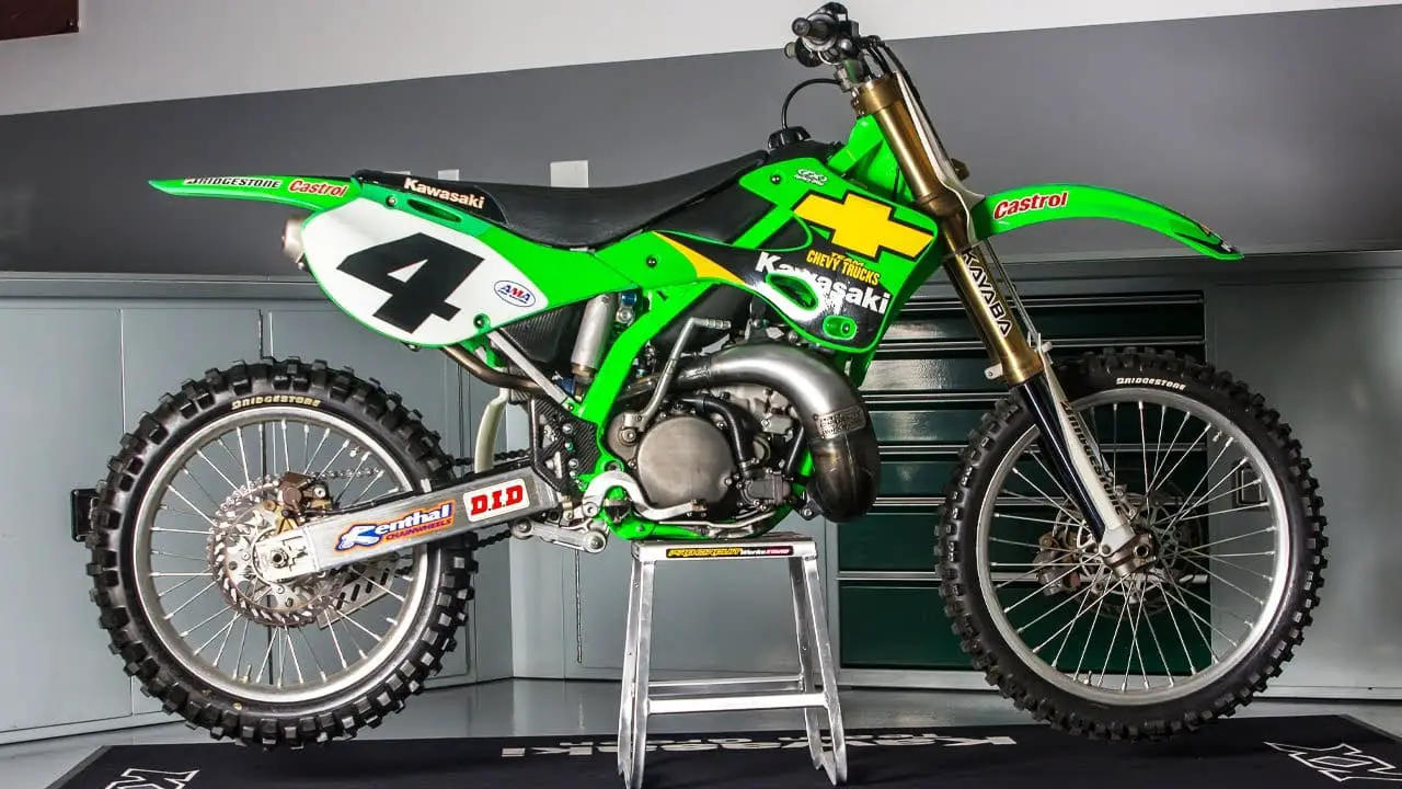 BREAKING NEWS! KAWASAKI IS BRINGING BACK THE KX TWO-STROKE