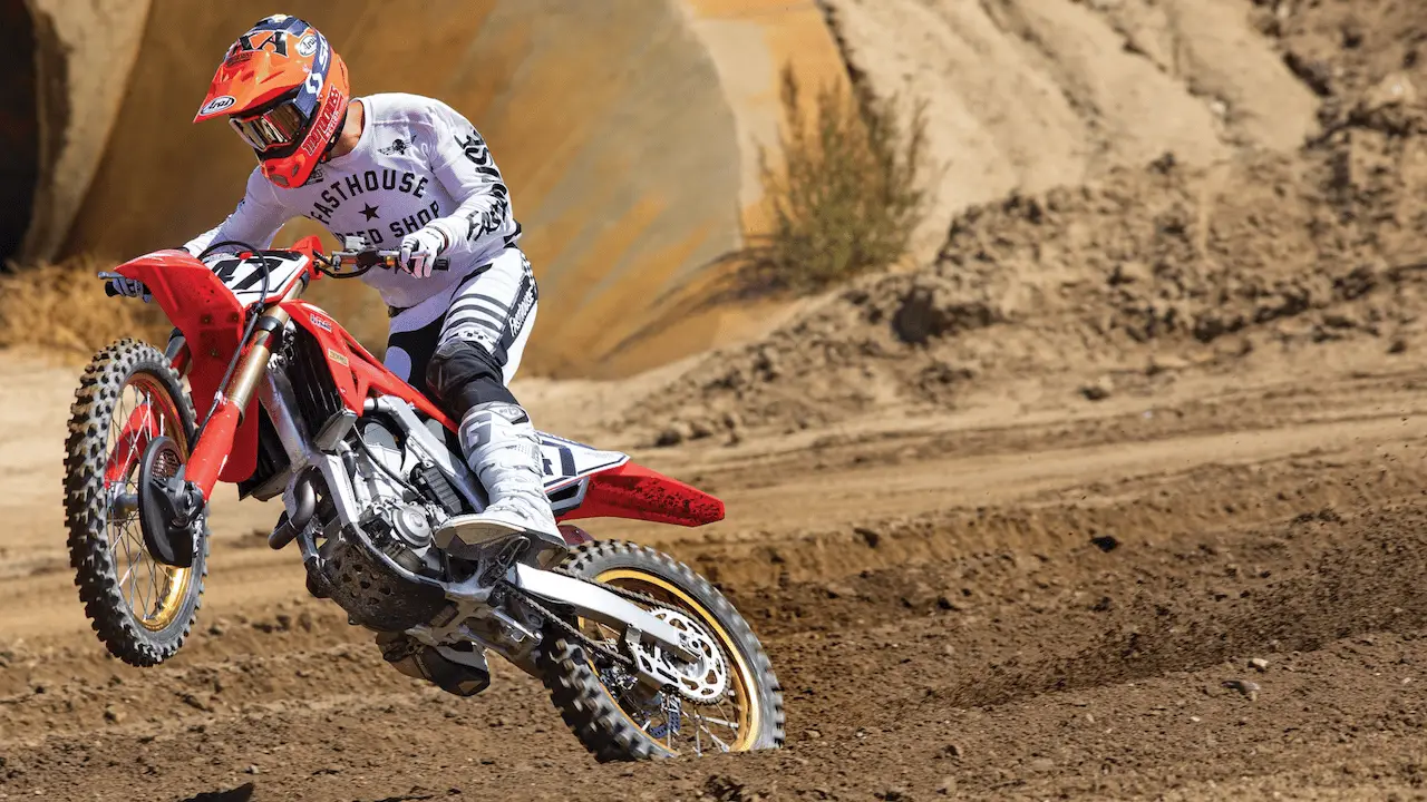 TESTE DE CORRIDA MXA: O TESTE REAL DO HONDA CRF2023 450 - Revista