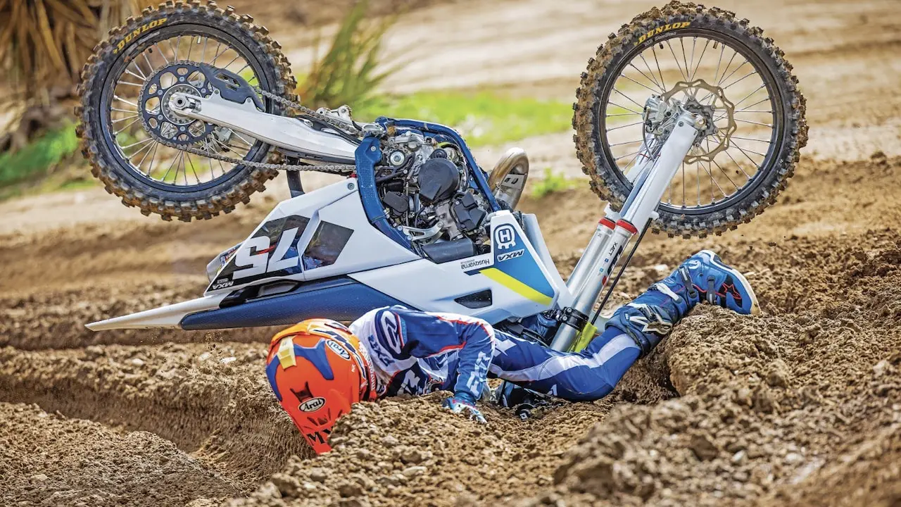 MXA RACE TEST: LIVING WITH THE 2025 HUSQVARNA TC125 & A 15-YEAR-OLD TEST RIDER